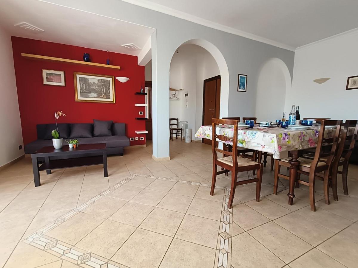 Avellini - Delightful And Spacious Apartment With Terrace - Near Metro A Cornelia Rom Exterior foto