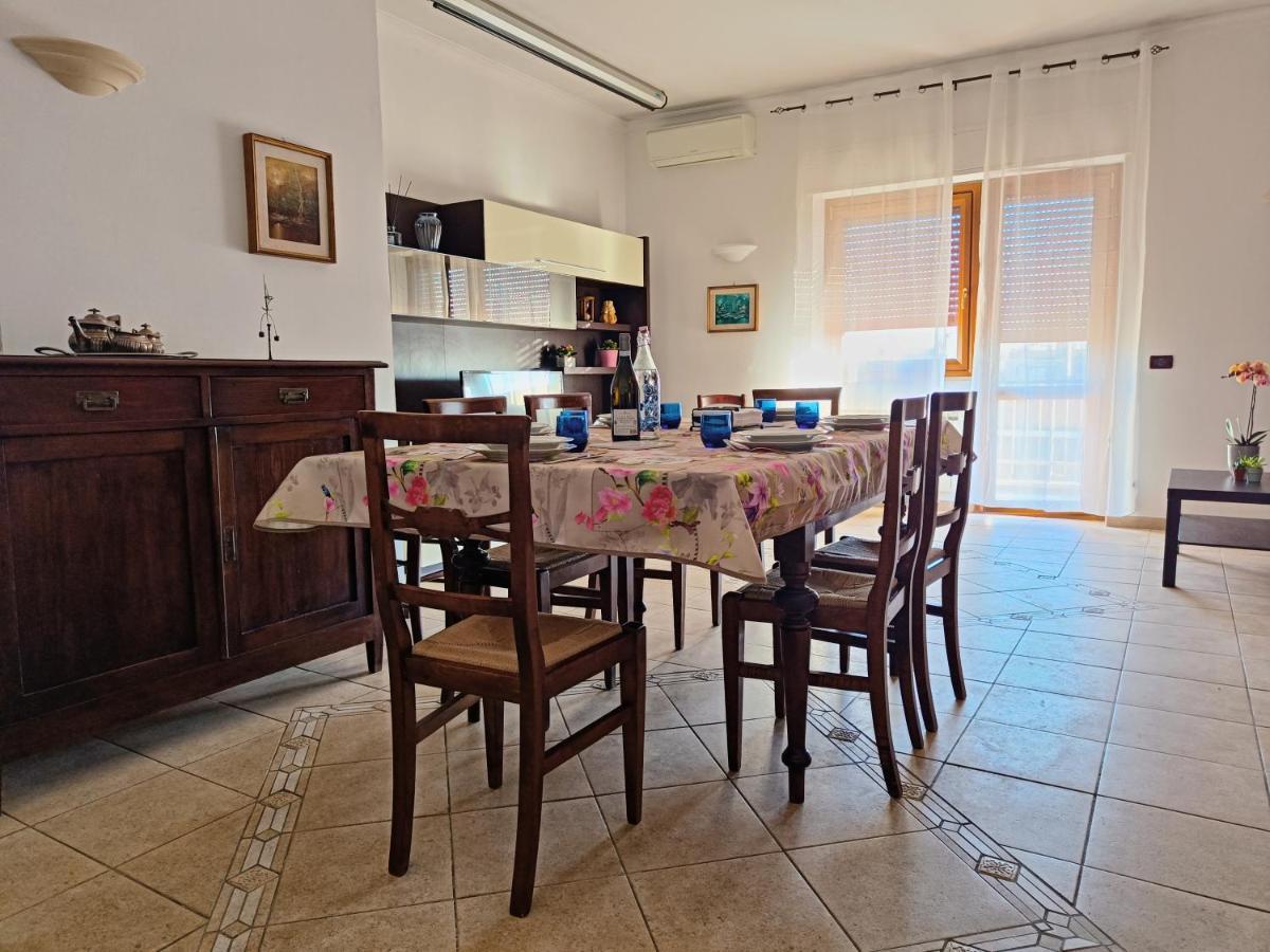 Avellini - Delightful And Spacious Apartment With Terrace - Near Metro A Cornelia Rom Exterior foto