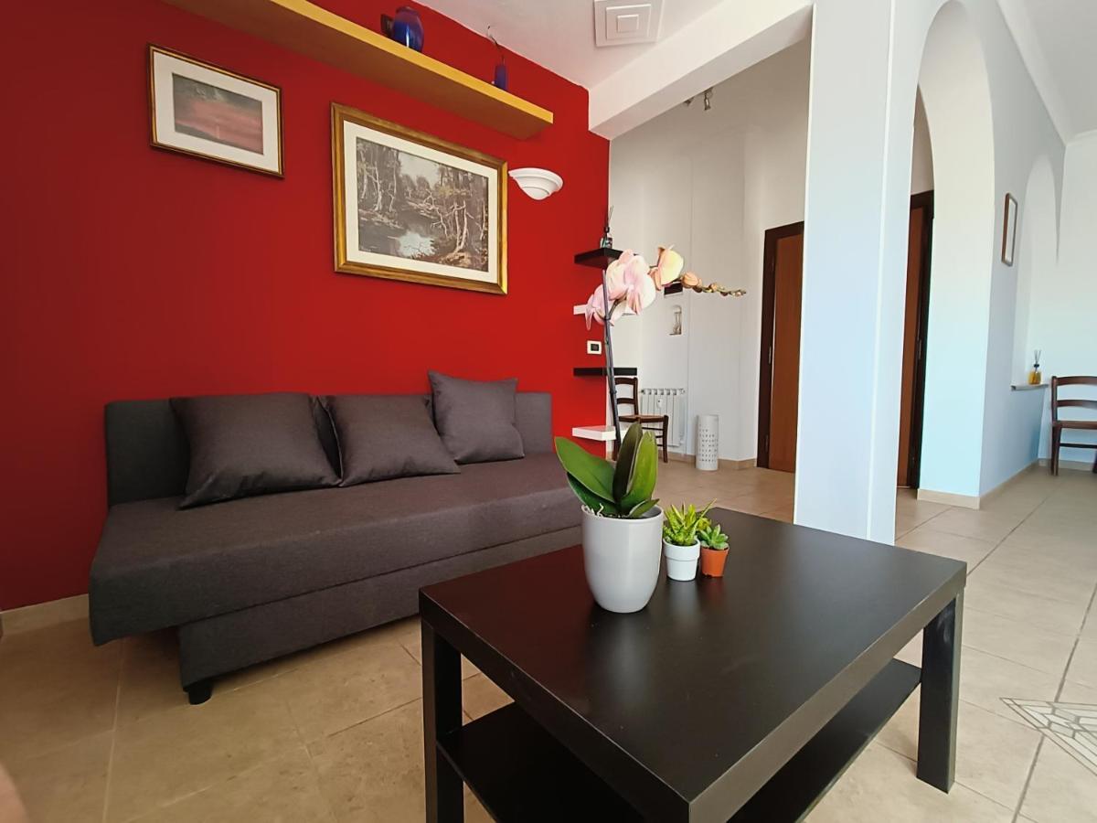 Avellini - Delightful And Spacious Apartment With Terrace - Near Metro A Cornelia Rom Exterior foto