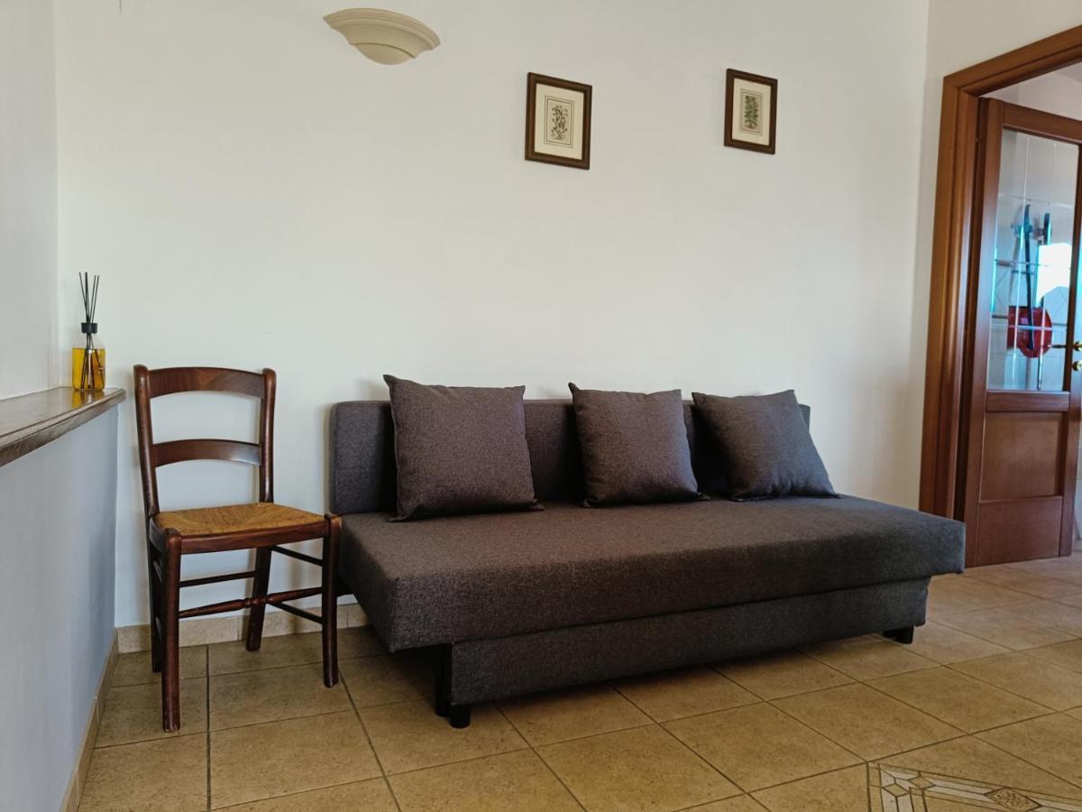 Avellini - Delightful And Spacious Apartment With Terrace - Near Metro A Cornelia Rom Exterior foto