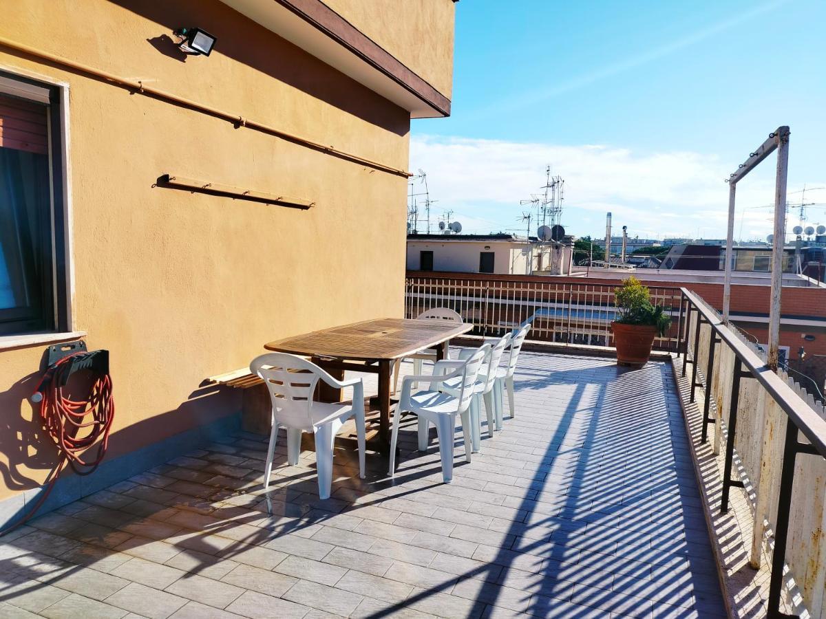 Avellini - Delightful And Spacious Apartment With Terrace - Near Metro A Cornelia Rom Exterior foto